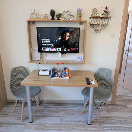 Charming Cozy Apartment - Old Town - Free Minibar Бухарест Экстерьер фото