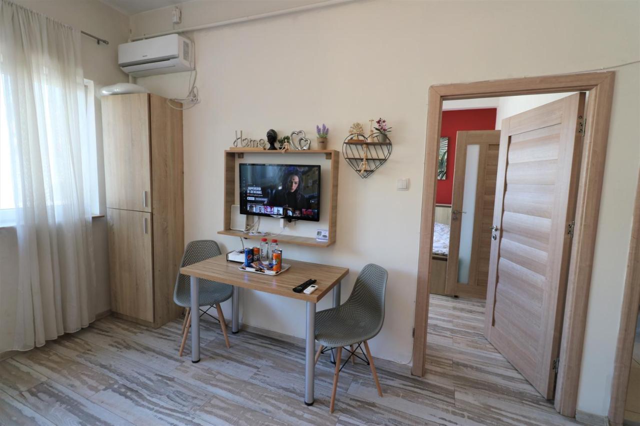 Charming Cozy Apartment - Old Town - Free Minibar Бухарест Экстерьер фото