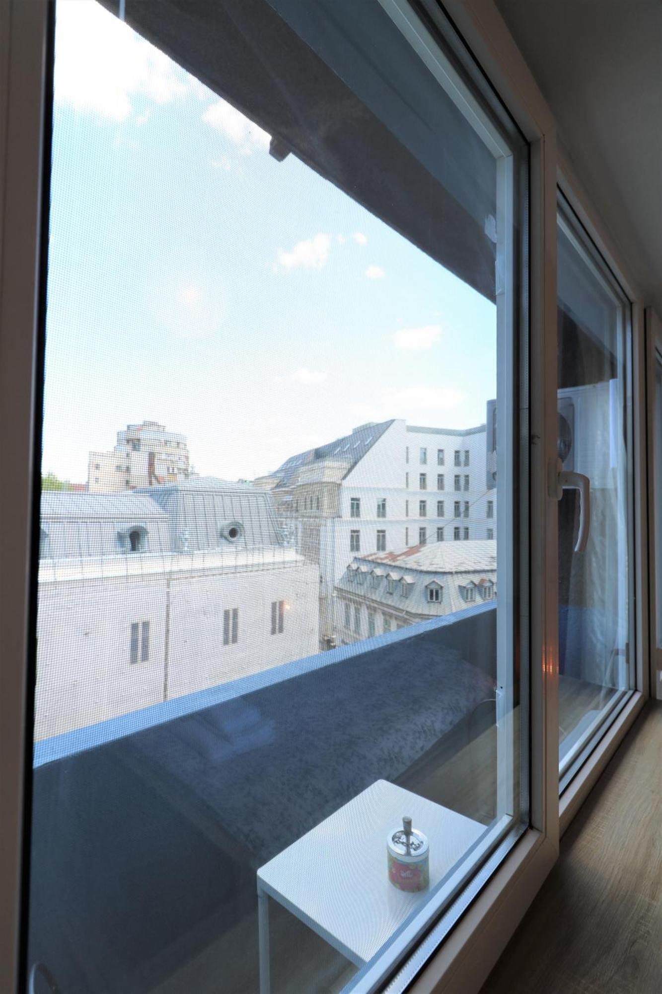 Charming Cozy Apartment - Old Town - Free Minibar Бухарест Экстерьер фото
